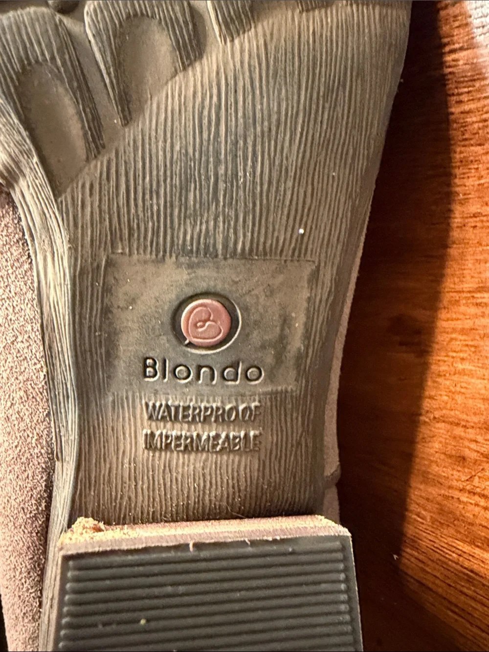 Blondo Waterproof Suede Ankle Booties size 10